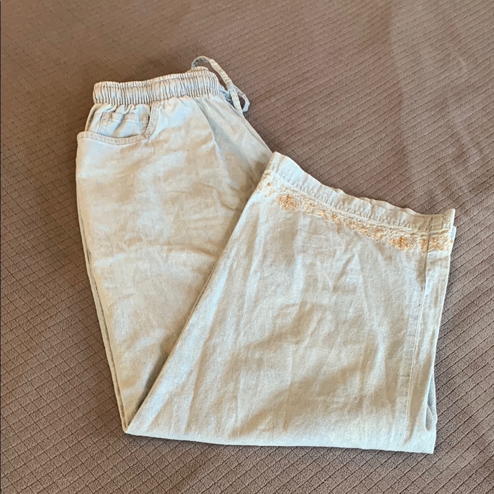 Women’s Cappagallo Denim Wide Leg Pants with Tan Embroidery size S